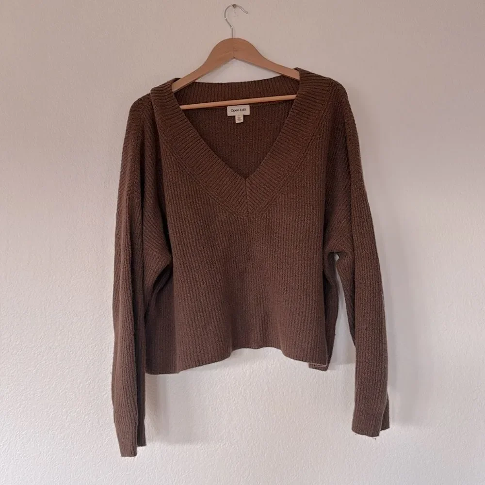 Brown v neck sweater